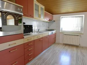 Apartment Klimatisierte Wohnung in Valica mit Großem Garten by Interhome