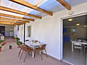 Apartment in Zambratija mit Terrasse by Interhome