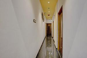 Hotel O Golden Suites
