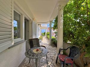 Apartment Apartment Zlatica by Interhome