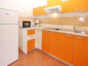 Apartment in Baška mit Eigenem Balkon by Interhome