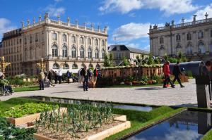 Hotels Grand Hotel De La Reine - Place Stanislas : photos des chambres