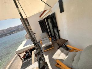 Apartment Baska Fiorino Wohnung by Interhome