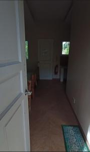 Suki Beach Resort 2-1 Standard Aircon Room