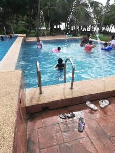 Suki Beach Resort 1-2 Standard Aircon Room