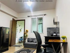 Cozy-fully furnished-parkview 1RK in BEML layout for monthly stay