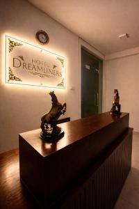 Hotel Dreamliners