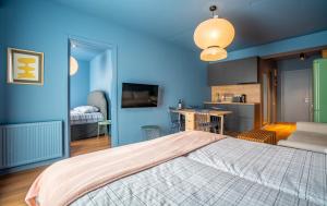 REDCO FOUR SEASONS in NEW GUDAURI 425