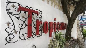 Hotel Tropicana Castle Sabang Mindoro