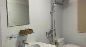 OYO 1028 Flower House Apartment