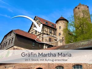 GRÄFIN MARTHA MARIA - stilvolles Apartment in der historischen Hinterburg Schlitz - mit Aufzug, Parkplatz, E-Ladestation & Garten - Fulda, Alsfeld, Bad Hersfeld 25-30 Min - Hunde willkommen