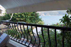 Roditses Beach Sea Front Apartments Samos Greece