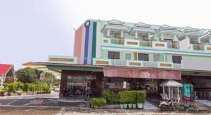 OYO 75314 Mountain Beach