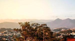 Hoa Sen Vang Hotel Dalat