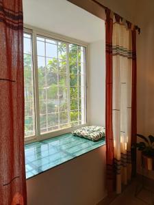 Dheer- BnB at an Artists Abode