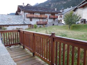 Appartements Chalet Les Lioues : Appartement 4 Chambres (6 Adultes + 4 Enfants)