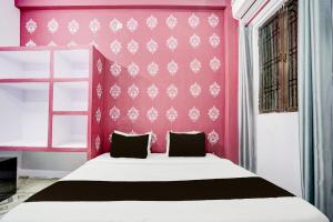Hotel O City 99 Stay Inn Sarnath station