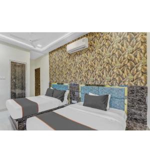 Hotel Bhavya Regency