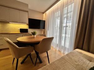 EASY RENT- Jasna Street Centrum, 24h Check-in