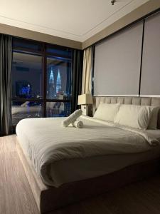 Night suite apartment at time square kl