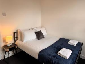 Large New 5 Bedroom 2 Bathroom House in Central Southampton - Free Parking