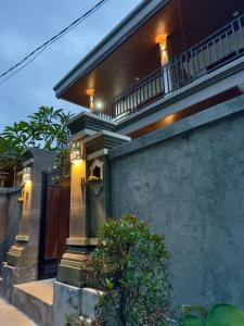 DKusuma House Sidemen