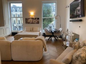 Luxury Spacious 700square feet Central London Flat