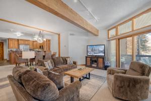 12 C Powder Run condo