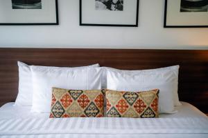 THE ULU Beach Club and Bungalows