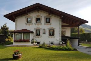 Vend&eacute;gh&aacute;z Ferienhaus Erika Seefeld in Tirol Ausztria