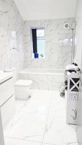 Stylish 1-Bed Flat - Near Town Centre - Flat 10