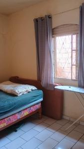 Casa de condomínio Caiobá , 2 quartos 700 metros da Orla