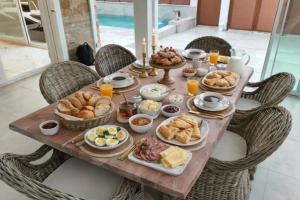 Halkidiki Luxury Palm Oasis Private Pool & Jacuzzi