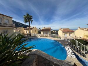 Beachnear terraced house with wonderful sea-views