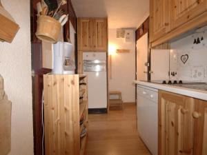 Appartement Chaleureux Proche des pistes - 6 pers. - 2 ch. - FR-1-181-2671