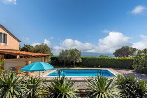 Tiny House With Private Pool Kostrena - Happy Rentals