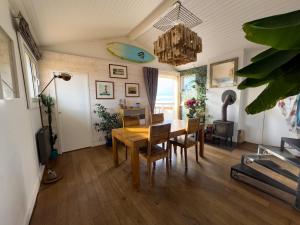 Family Beachfront Apartment with Ocean Views