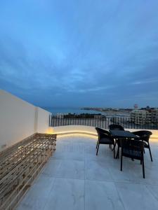Luxury Sea-View Rooftop with Private Terrace