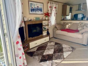 Lakeside View Caravan
