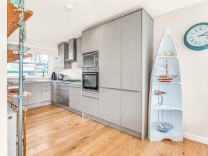 Coastal 3-bed retreat with sea views - Woolacombe