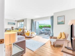 Coastal 3-bed retreat with sea views - Woolacombe