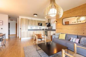 Beautiful apt in LEcrin Arc 1800, 8 people, 3 bedrooms, 80m3, sauna, hammam, gym