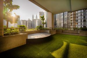 The MANOR I N F I N I T Y Suites KLCC