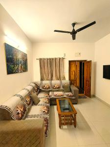 Servostay 2 Bhk Fully Furnished in Hafeezpet #202