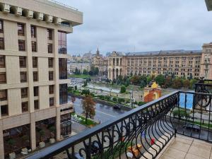 Home-Hotel Apartments on Maidan Nezalezhnosti Square