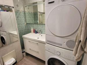 Private Room - Cenon Flat Share - Tram A - C3-4