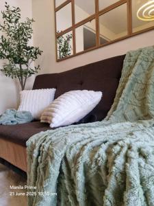 1586 Shore Residences tower C2