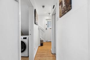 Comfy Bedroom Manchester Getaway