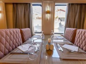 Nile cruise from Luxor to Aswan 4 nights From Aswan to Luxor 3 nights