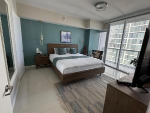 Sun&Sea IconBrickell Unit